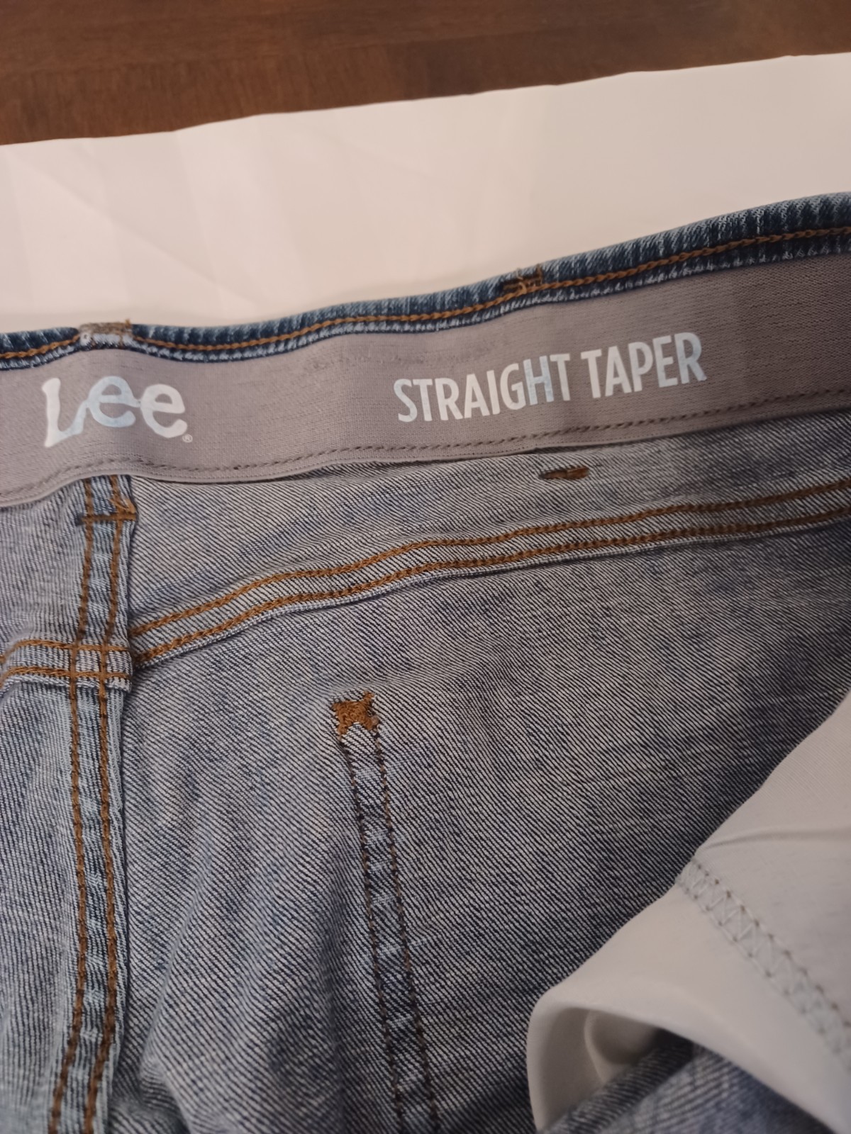 LEE STRAIGHT TAPER JEANS PRE-OWNED 38 X 30 ZIP UP BUTTON