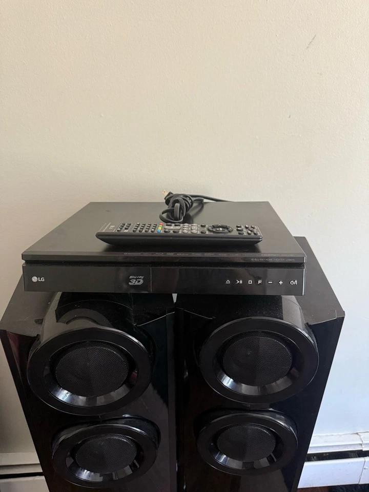 Pack de 2 altavoces Parlantes LG negros Foto 3 de 3