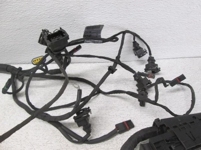 Arnés de cableado del motor BMW F800GS 15 2015 OEM LKQ Foto 4 de 4
