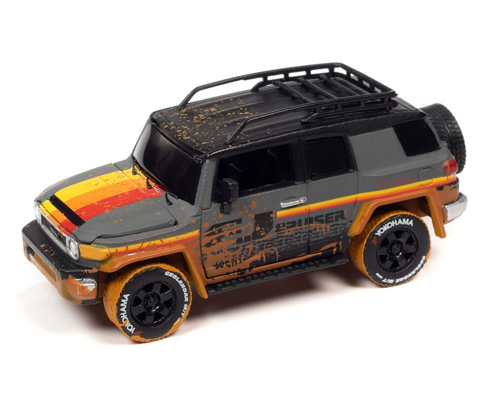 2007 TOYOTA FJ CRUISER GRAY (MUDDY) 1:64 DIECAST BY JOHNNY