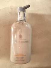 Molton Brown London Graceful Apricot & Freesia Body Lotion 300ml 