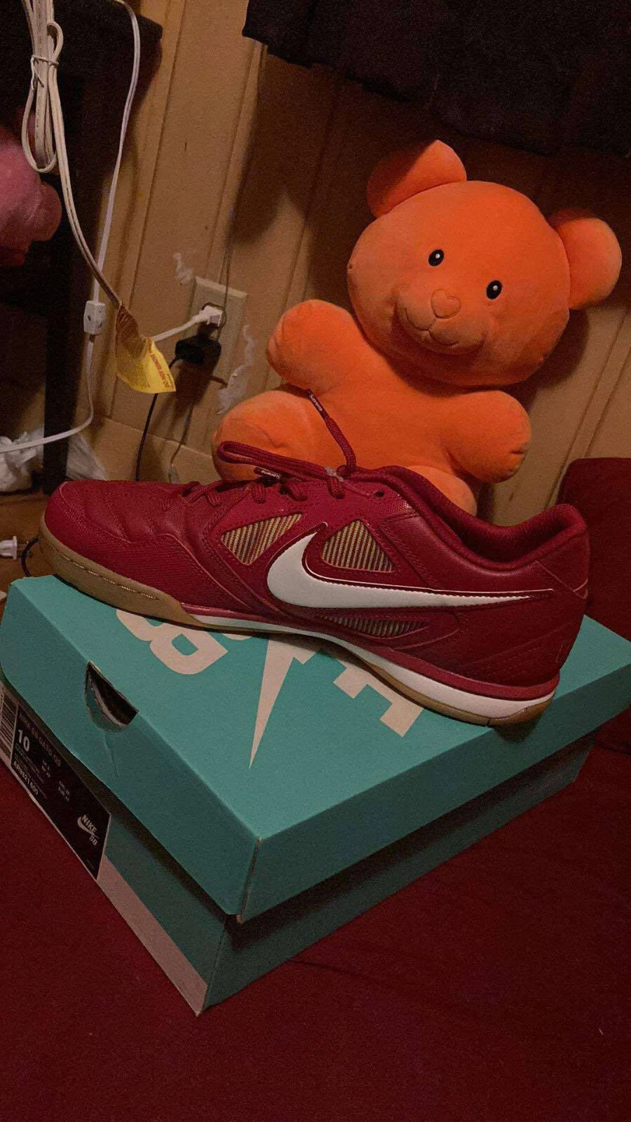 Taille 10   Nike Supreme x Gato SB Rouge