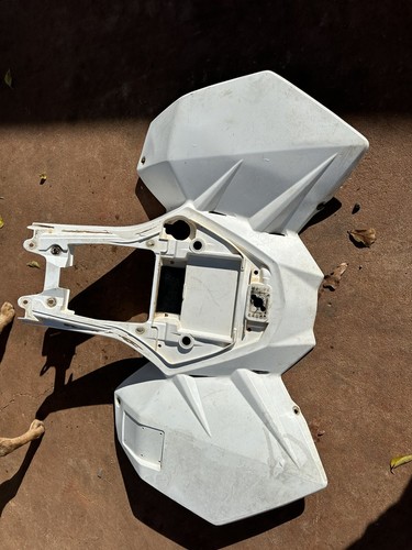2006 - 2009 Suzuki Quadracer Ltr450 Ltr 450 Oem Rear Fender Plastic Used White - Picture 5 of 10