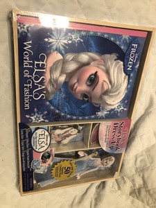 elsa magnetic doll