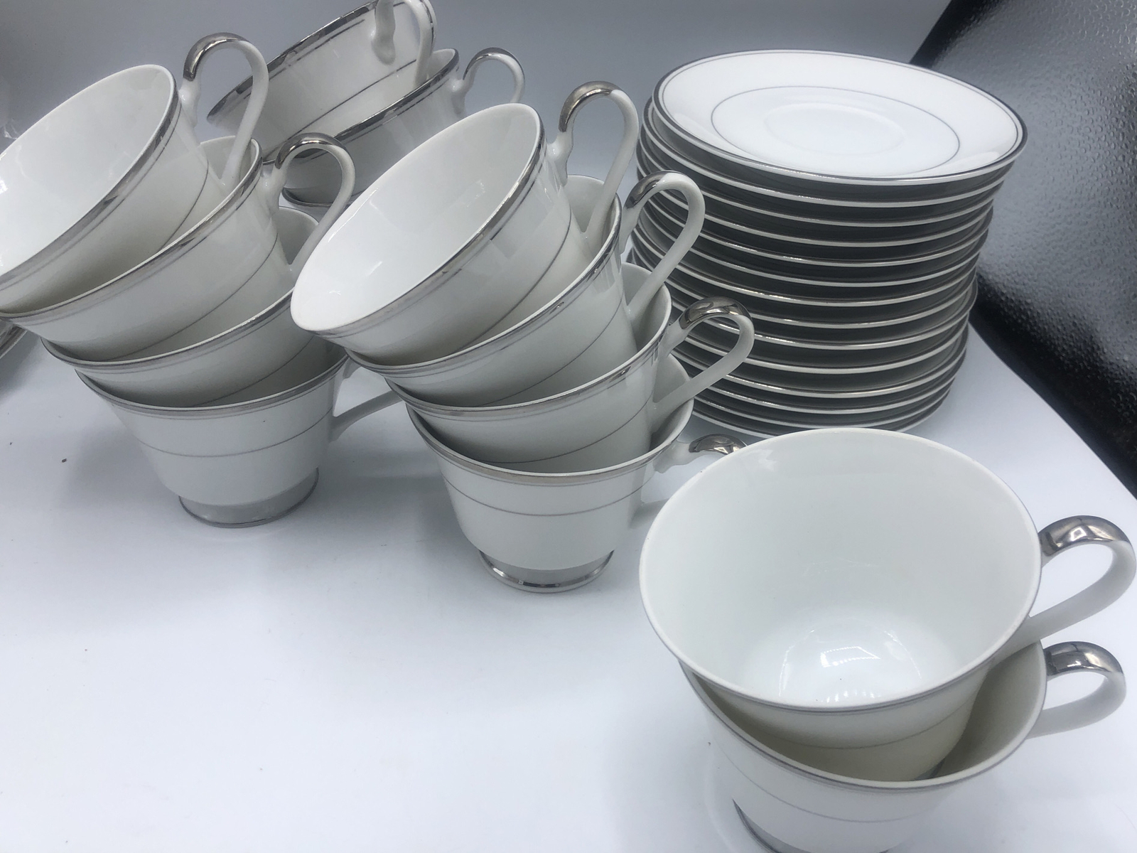 28 PIECE SET Imperial China W.Dalton 318 SINCERITY PRISTINE 14 Cups
