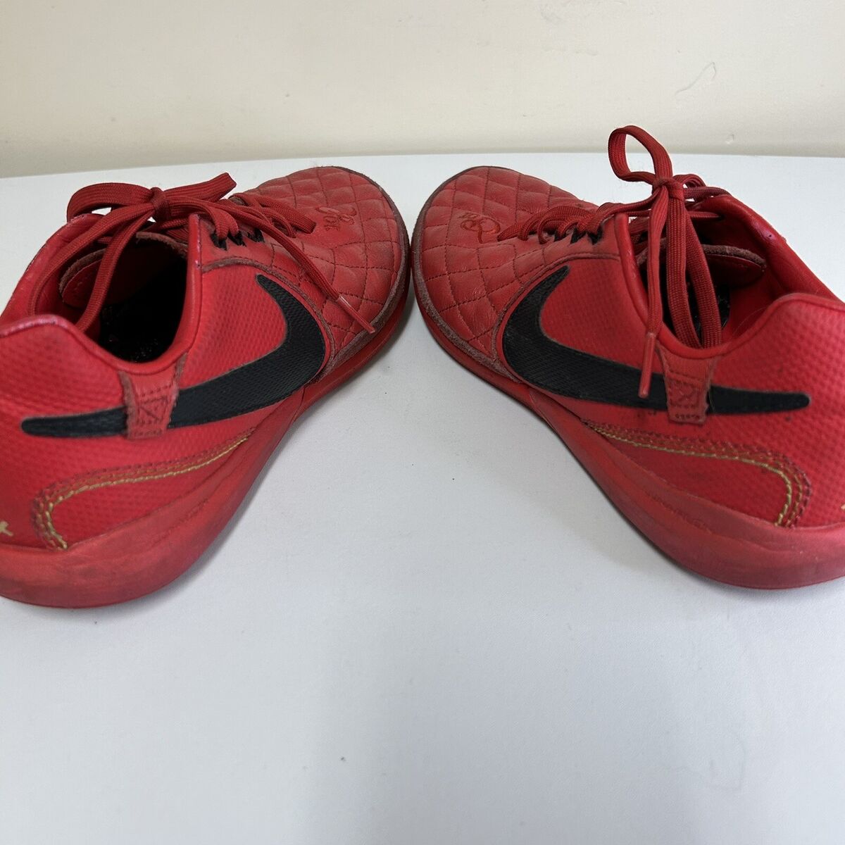 Nike Tiempo Lunar Legend 7 Pro Ronaldinho 10R Indoor Shoes Nike Tiempo Lunar Legend 7 Pro Ronaldinho 10R Indoor Shoes