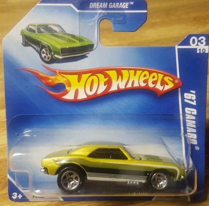 ホットウィール　67 CAMARO レア Hot Wheels '67 Camaro Lime Green 1:64 Scale Hood Opens On