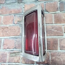 Lincoln D6vb13440a D5vb13440aa 1975-1979 Continental Rh Tail Light W Chrome Trim Lincoln D6vb13440a D5vb13440aa 1975-1979 Continental Rh Tail Light W Chrome Trim
