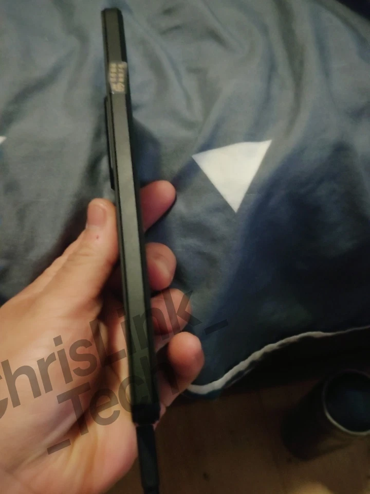 Sony Xperia 1 V, 6.5" 4K HDR 120Hz, 48MP CAM, 256GB, 12GB, Unlocked, 5G, Black - Image 3 of 4