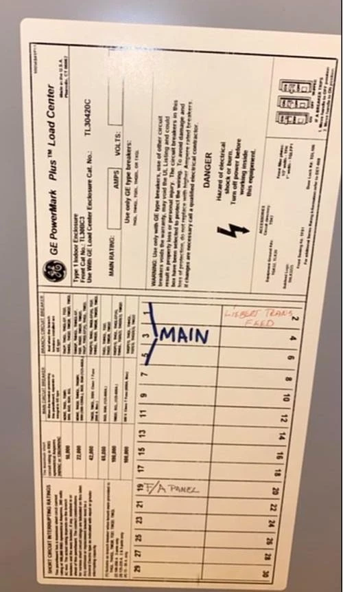 Centro de carga GE PowerMark Plus con panel de interruptor principal TL30420C (S6LLST3941) Foto 4 de 4