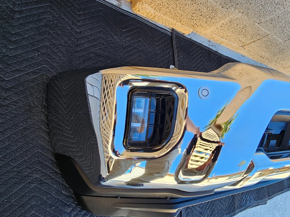 Parachoques delantero Chevrolet Silverado 2500 3500 OEM 2020 2021 2022 2023 Foto 3 de 4