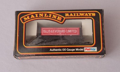 Mainline Fünf-Plankenwagen Ellis & Everard Spurweite OO Kat Nr. 37-131