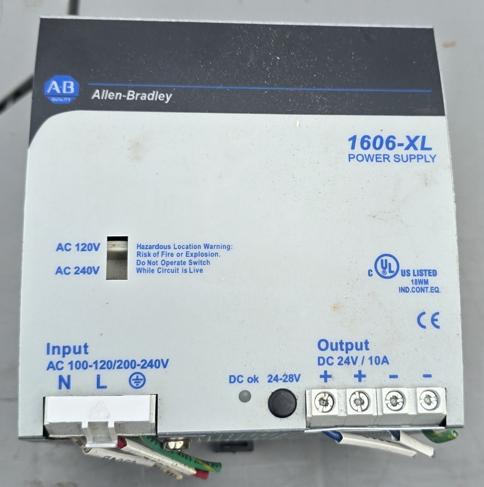 Allen-Bradley 1606-XL240E 24VDC 10A Power Supply Used