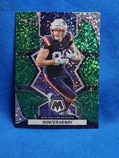 HUNTER HENRY 2022 MOSAIC FOOTBALL #136 GREEN SPARKLE SSP /10 🔥 