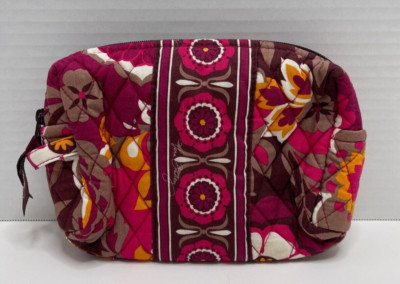 VERA BRADLEY Medium Cosmetic Pouch in Carnaby pattern--NWOT