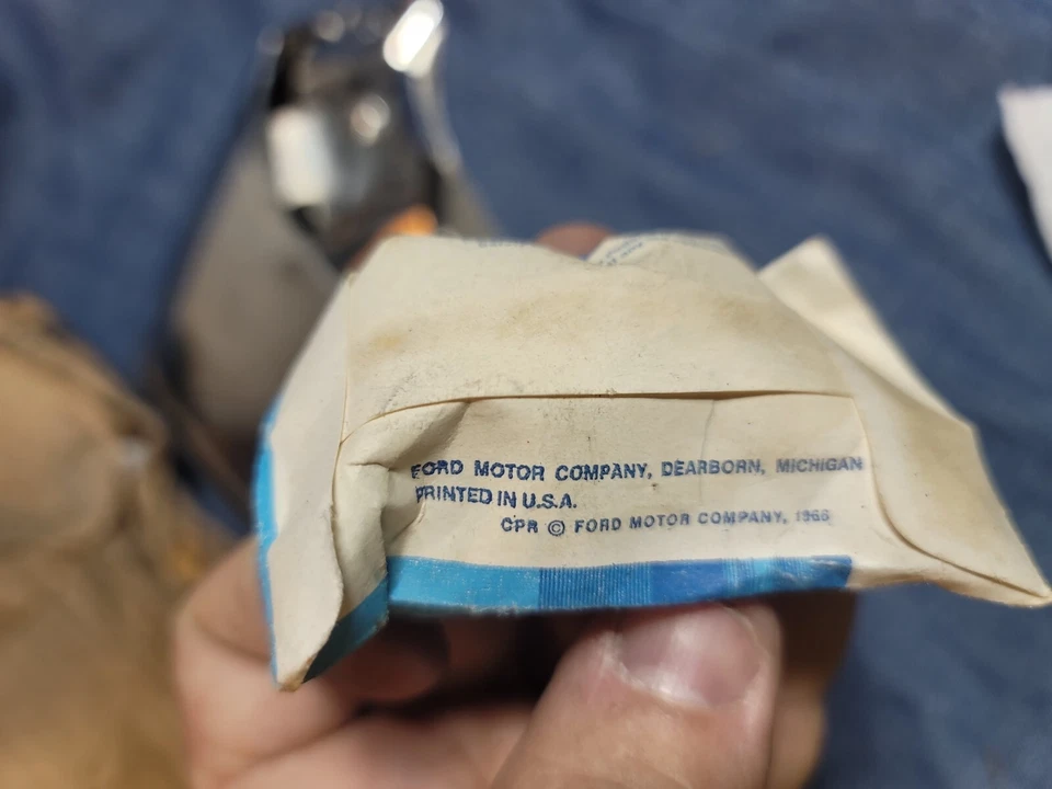 Protector de parachoques cromado Lincoln Continental LF 1976-1979 nos (D6VY17997A)  Foto 2 de 4