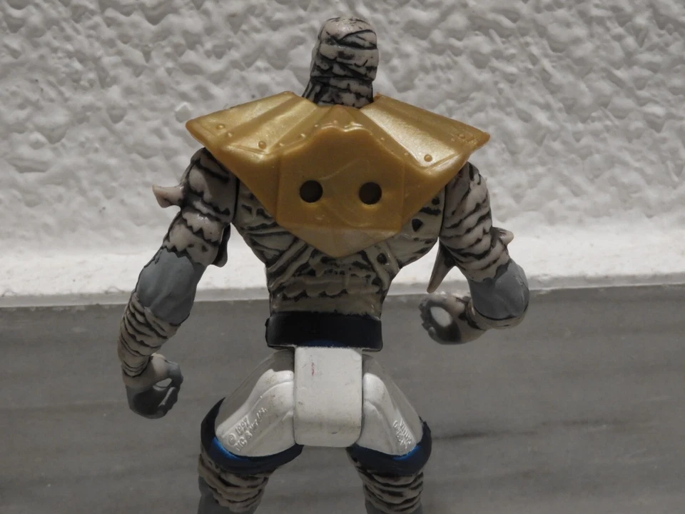 FIGURA ACCIÓN MOMIA - HASBRO 1997 - Imagen 4 de 4