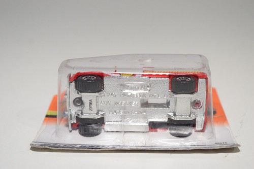 A94 1:64 3 INCH MATCHBOX LESNEY 14 GMC WRECKER TRUCK BREAKDOWN RED SHORT CARD - Picture 8 of 9