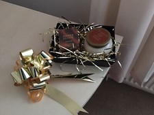 Oriflame Amber Elixir Body Cream & EDP Gift Basket With Bow.BN