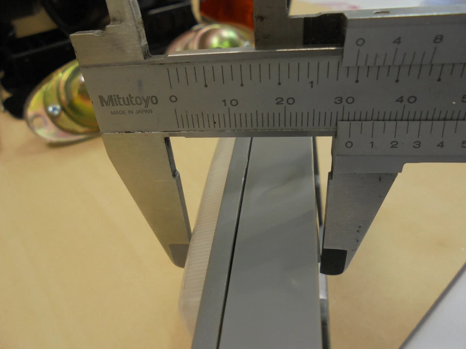 FOR TOYOTA CELICA TA22 TA23 RA27 RA28 INTERIOR DOME LIGHT LAMP GRAY NEW Foto 2 de 4