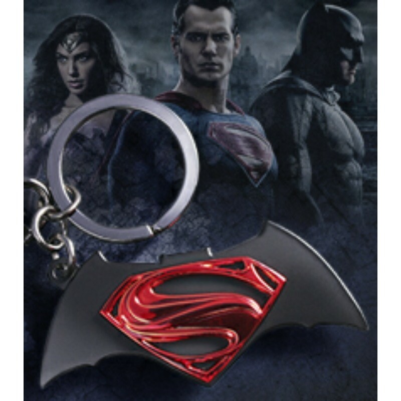 Noble - Batman Vs Superman Logo Keychain