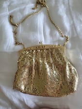 Vintage Whiting Davis Gold Tone Lined Mesh Kiss lock Purse Made in USA 1984