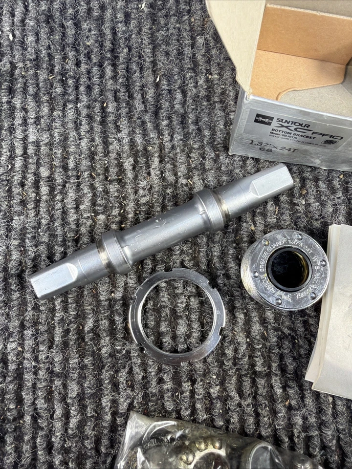 Sistema de protección de grasa 125 mm BB-XP00-E BC1.37"x24T de colección CroMo NOS Suntour XC Pro WTB Foto 3 de 4