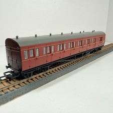 OO Scale Hornby Top Link R4099B BR Suburban B Coach W6382W
