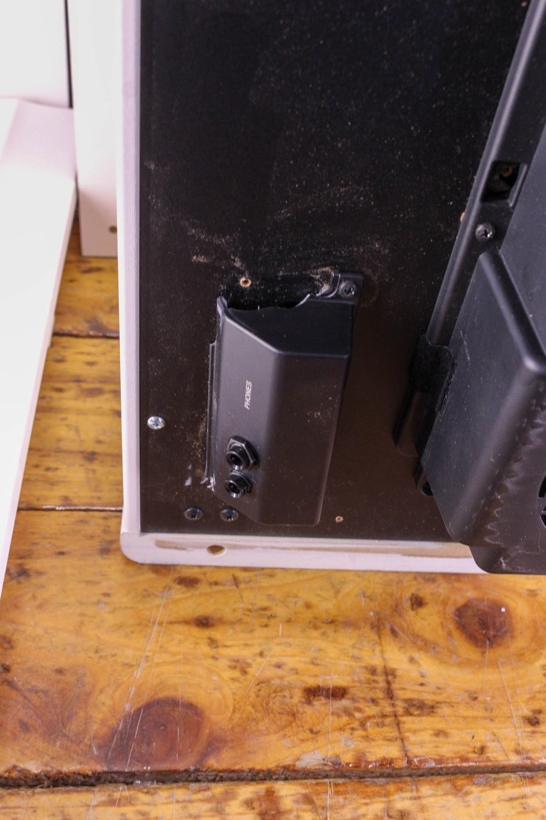 Yamaha Arius YDP-S55 Console Digital Piano White Walnut-- BLEM