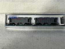 Nice KATO CB & Q RR 70 Ton 2-Bay Covered Hopper 2-Car Set N Gauge