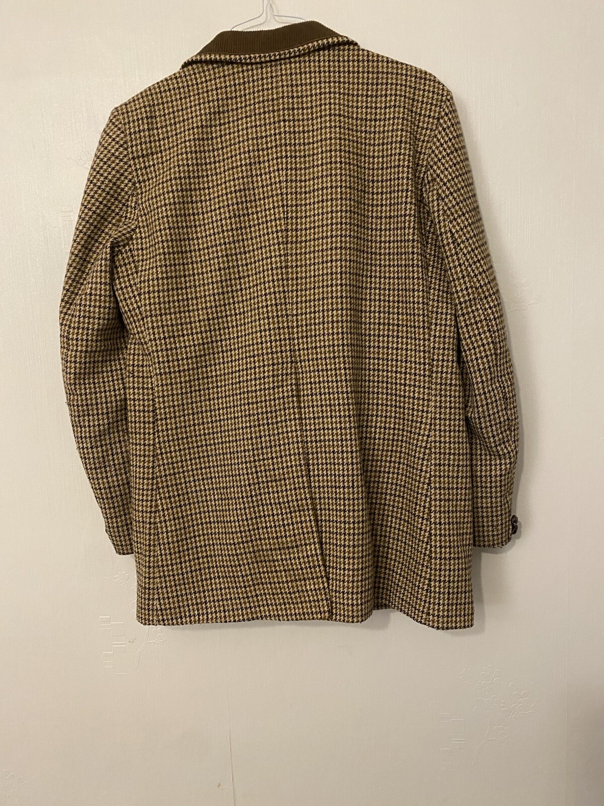 Picture 2 of 20
