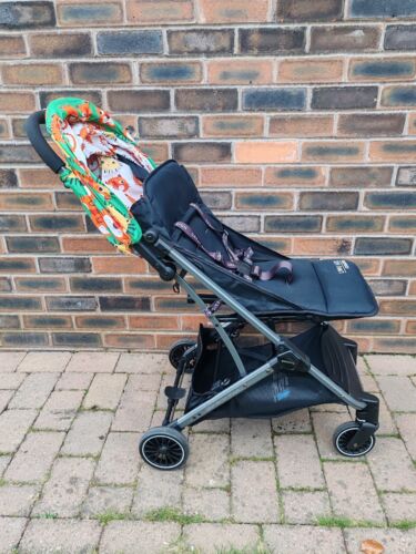 Cosatto Uwu Mix compact stroller- Easy Tiger hood. Travel friendly, lightweight. - Picture 7 of 24
