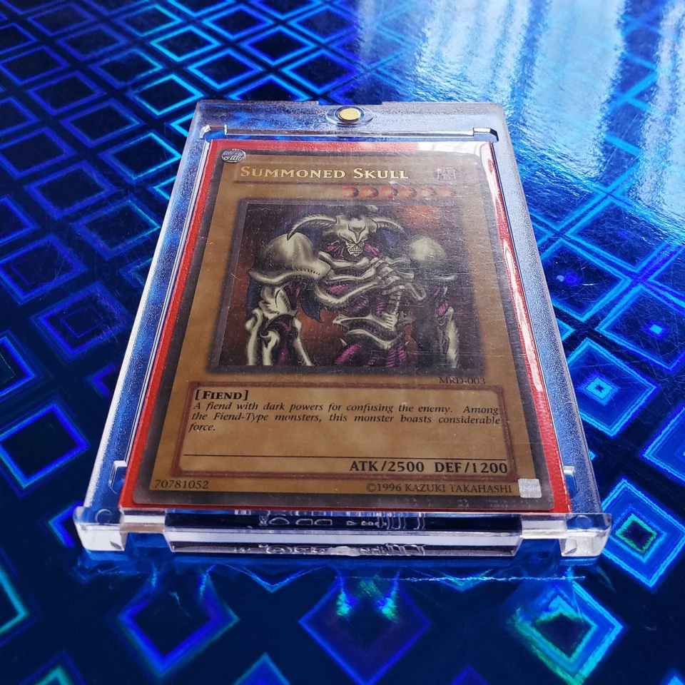 YuGiOh SUMMONED SKULL MRD003 Metal Raiders Ultra Rare Holo 1996 Ed UNPLAYED  - Image 2 of 4