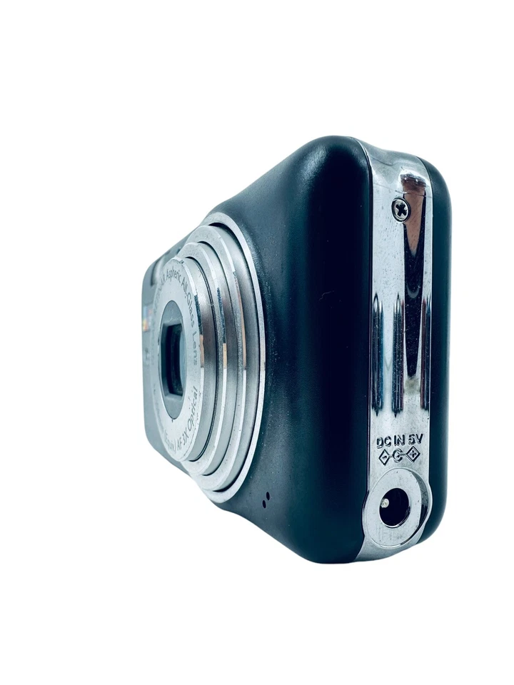 Cámara digital Kodak EasyShare V1003 10 MP (pantalla LCD dañada/error de lente) 540 Foto 2 de 4