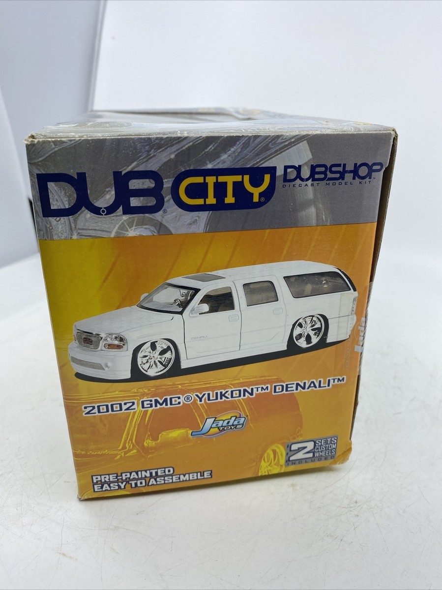 jada toys 1/24 rare diecast 2002 GMC Yukon Denali Black In Orig