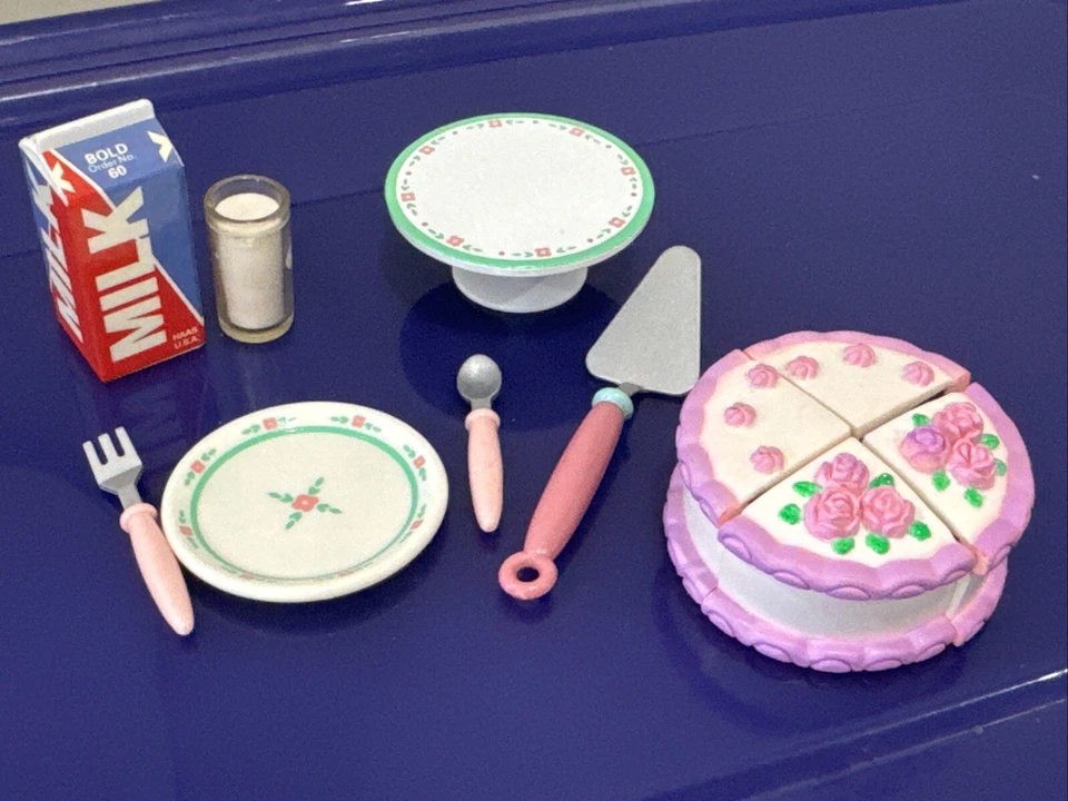 TYCO Kitchen Littles BIRTHDAY PARTY SET 2004-3 Complete - 11 Pieces - Image 3 of 4