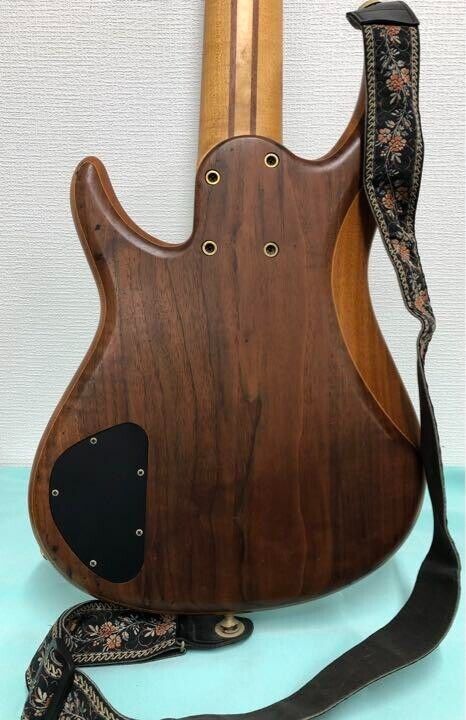 Moon MBC-6 6-string Electric Bass Guitar Brown With Original Moon MBC-6 6-string Electric Bass Guitar Brown With Original