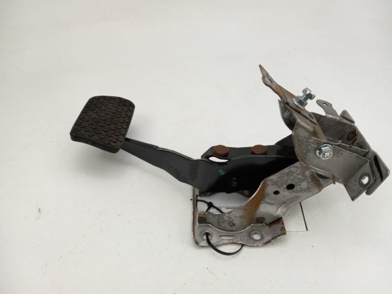 プードル Genuine Ford Focus Clutch Pedal Return Spring. New. 1463580