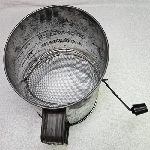 Vintage Bromwell`s Flour Sifter 5 Cup U.S.A. Primitive Rustic Farmhouse Decor - Picture 5 of 6