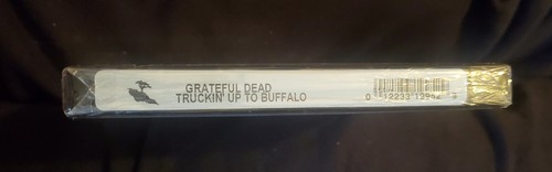 THE GRATEFUL DEAD - Truckin' Up to Buffalo - 2005 U.S. DVD - new sealed - Picture 2 of 3