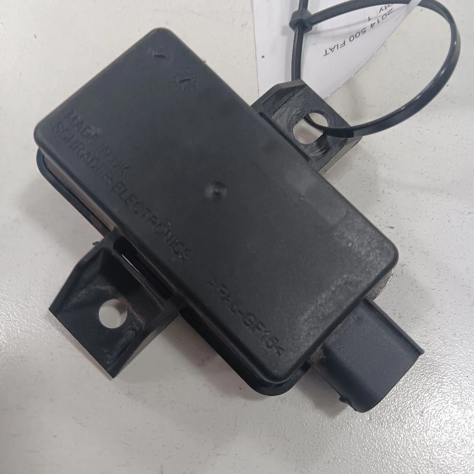 Módulo de control Fiat 500 TPMS {51920740} 2014 2015 2016 Foto 2 de 4