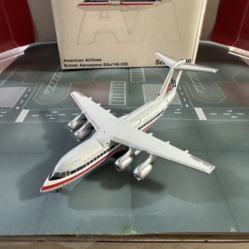 JC Wings 200 scale die-cast model AA Eagle BAe 146 commercial airliner N699AA - Bild 5 von 19