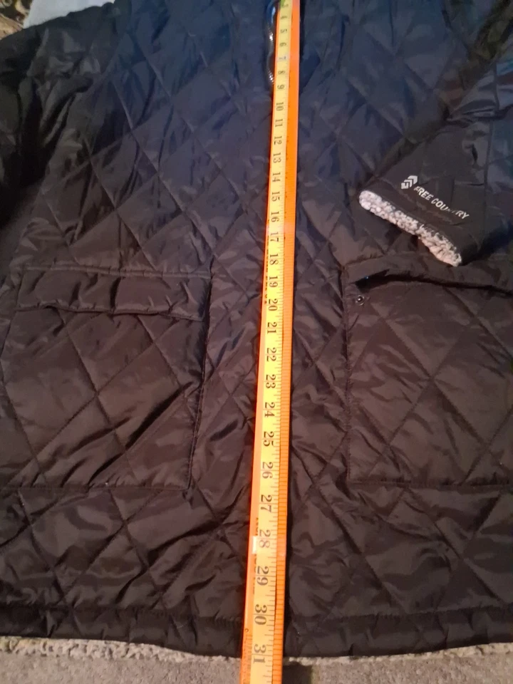 Free Country Black Puffy Hooded Reversable Jacket Womens L Furry - Image 3 of 4