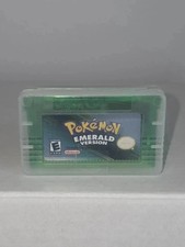 Pokemon Emerald Version Nintendo Gameboy Advance, 2005 GBA