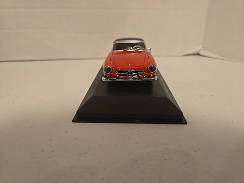 Minichamps 1955 Mercedes-Benz 190 SL - Red w/Hardtop - 1/43 Scale Model - Picture 9 of 18