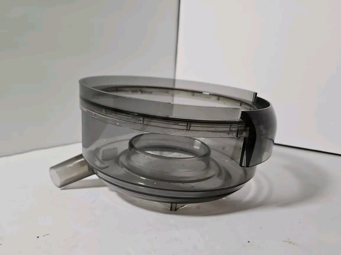 Breville Juice Fountain Juicer JE98XL Replacement Collector Bowl Spout GUC RV4