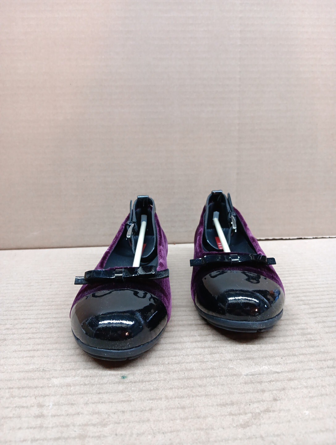 Prada Calzature Baby Style- 0f0301, Ribes/nero, Sz  2/ Eur Size- 33