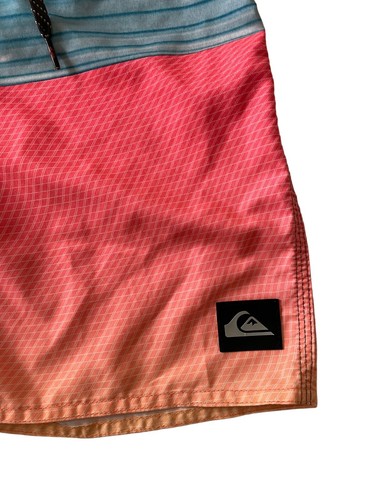 Quiksilver Boardshorts Swim Trunk Shorts Boys Youth Size 14 28x9 EUC 🩳 - Picture 2 of 12