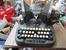 1913 Oliver typewriter model NO 9 needs repair & service BAT WING ANTIQUE thumbnail
