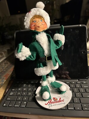 Annalee Doll 9  Very Merry Green Elf w White Fur Trim